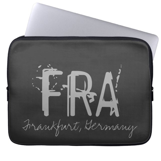 FRA Frankfurt Deutschland Flughafen Typografie Laptopschutzhülle (Vorderseite)