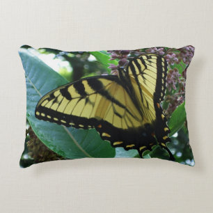 Frack Butterfly I auf Milkweed in Shenandoah Dekokissen