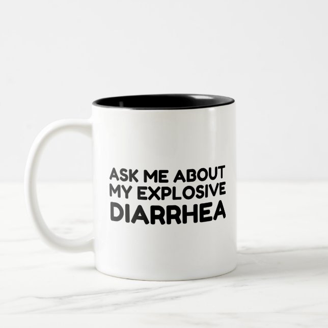 Frag mir meinen explosiven Durchfall Zweifarbige Tasse (Links)