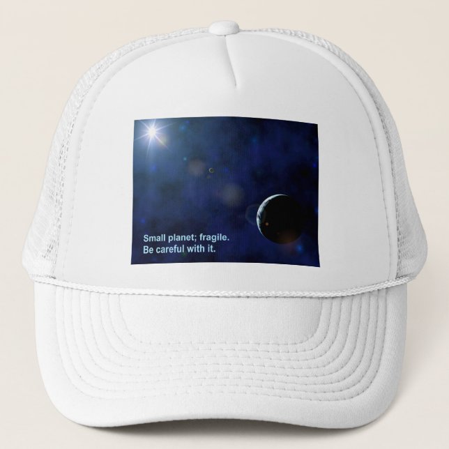 Fragile Planet Truckerkappe (Vorderseite)