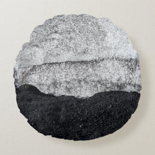 Fragment aus weißem und blauem Stein Rundes Kissen