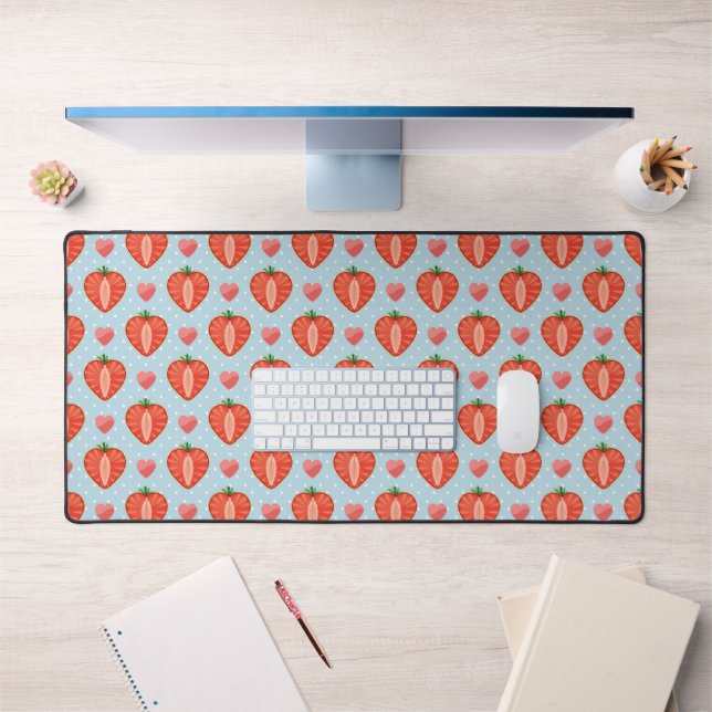 Fraises de Coeur avec Pois Et Coeurs (Bureau 1)