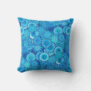 Fraktal Swirl Muster, Farbtöne von Cobalt Blue Kissen