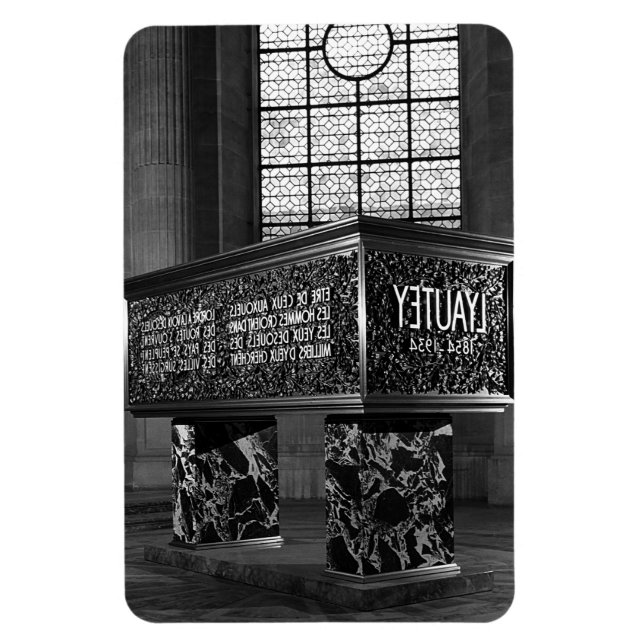 France Paris Marshal's Lyautey Tomb 1970 Magnet (Vertikal)