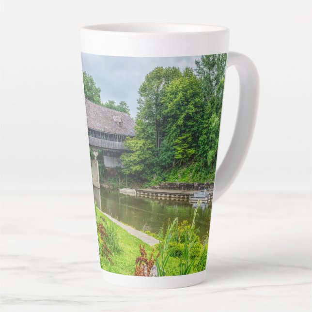 Frankenmuths Covered Bridge Milchtasse (Rechte Ecke)