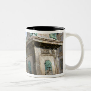 Frankreich, Arles, Provence, Place de la Zweifarbige Tasse