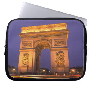 Frankreich, Paris, Arc de Triomphe bei Dämmerung. Laptopschutzhülle