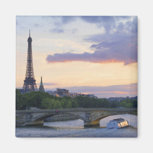 Frankreich, Paris, Ausflugboot auf Fluss die Magnet