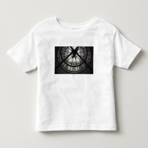 Frankreich, Paris. Blick über die Seine durch Kleinkind T-shirt