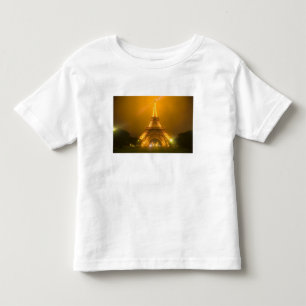 Frankreich, Paris. Eiffelturm um 3 Uhr beleuchtet Kleinkind T-shirt