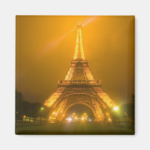 Frankreich, Paris. Eiffelturm um 3 Uhr beleuchtet Magnet