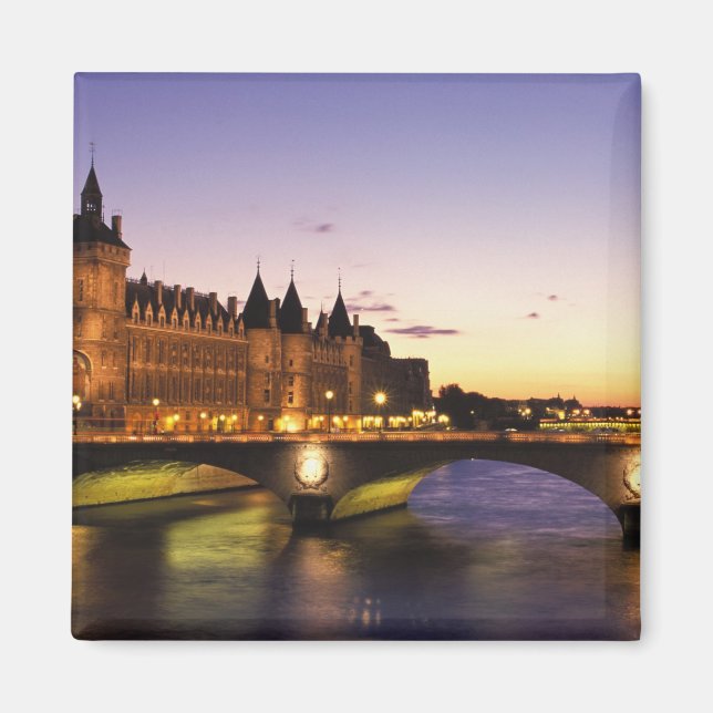 Frankreich, Paris, Seine und Conciergerie Magnet (Vorne)