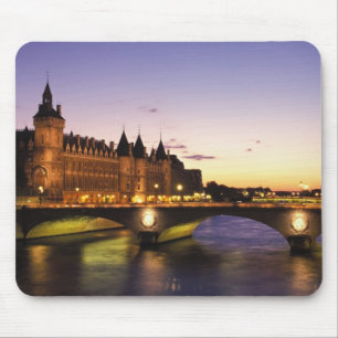 Frankreich, Paris, Seine und Conciergerie Mousepad