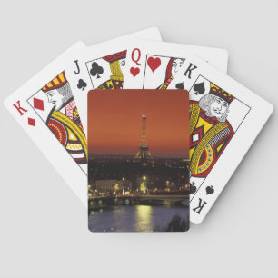 Frankreich, Paris Sunset View Eiffelturm und Spielkarten