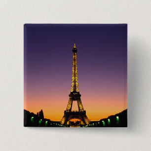 Frankreich, Paris, Tour Eiffel bei Sonnenuntergang Button