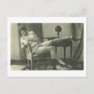 Französisch Flirt - Vintages Pinup Girl Postkarte