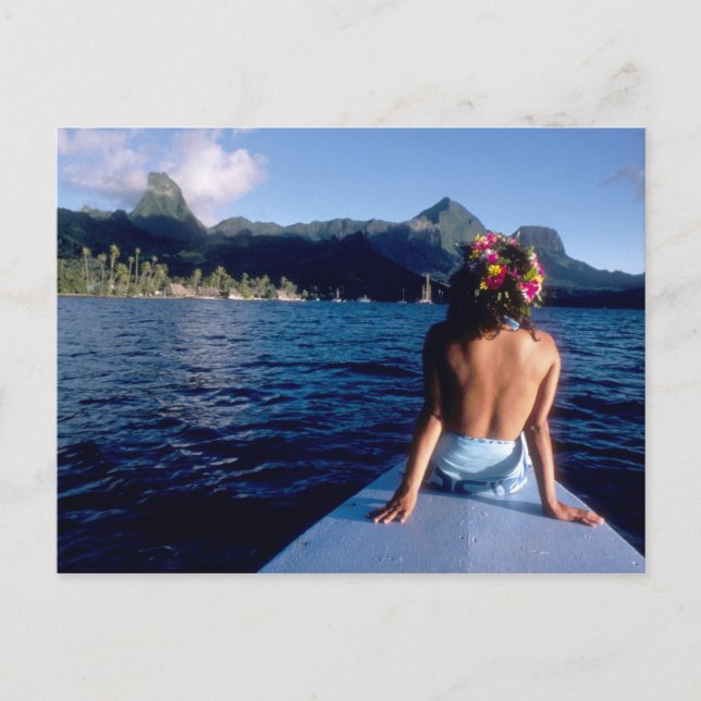Französisch-Polynesien, Moorea. Frauen mit Blick a Postkarte (Vorderseite)