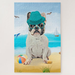 Französische Bulldogge am Strand