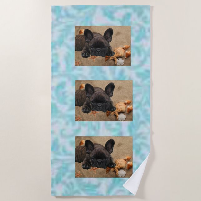 Französische Bulldogge am Strand French Bulldog Strandtuch (Vorderseite)