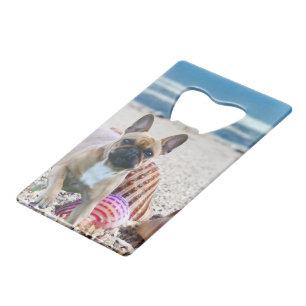 Französische Bulldogge am Strand  Geldbeutel Flaschenöffner