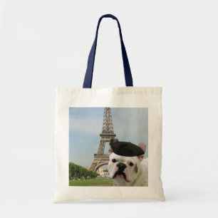 Französische Bulldogge in der Paris-Taschentasche Tragetasche