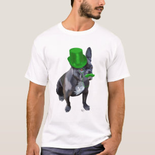 Französische Bulldogge mit grünen Zylinder und d T-Shirt
