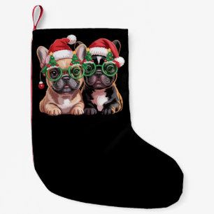 Französische Bulldogge trägt Weihnachtsbaumbrille  Kleiner Weihnachtsstrumpf