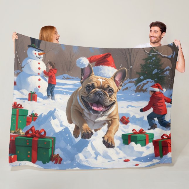 Französischer Bulldog im Schnee mit Weihnachtsmütz Fleecedecke (Beispiel)