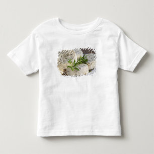Französischer Ziegenkäse - Chèvre - mit Kräutern a Kleinkind T-shirt