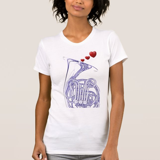 Französisches Horn mit Herz-Shirt T-Shirt (Vorderseite)