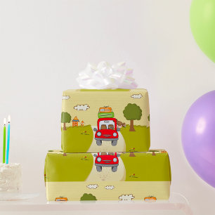 Frau auf Autofahrt Geschenkpapier
