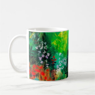 Frau auf der schönen grünen Wiese Kaffeetasse
