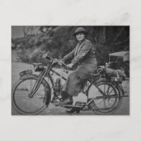 Frau auf ein Motorrad frühen 1900s Vintag