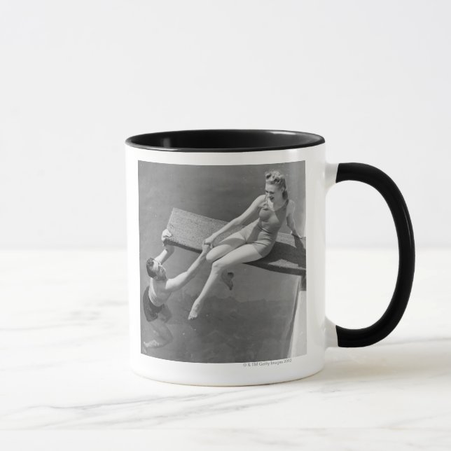 Frau auf Sprungbrett Tasse (Rechts)