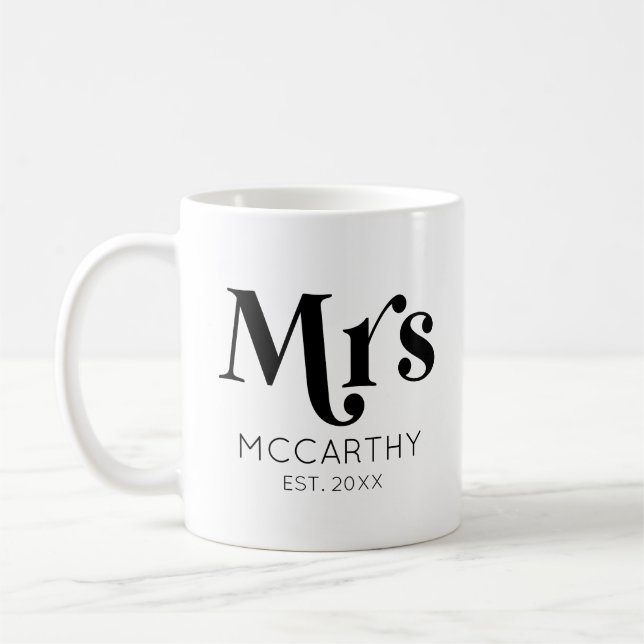 Frau Custom Nachname Est. Datum Minimaler Retro Kaffeetasse (Links)