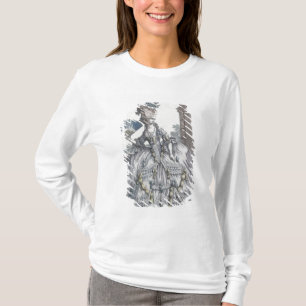 Frau, die ein stilvolles Kleid mit ihrem Haar T-Shirt