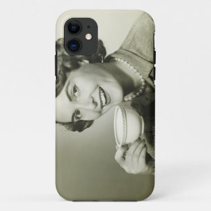Frau, die Schalen hält Case-Mate iPhone Hülle