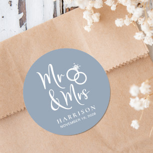 Frau Dusty Blue Wedding Runder Aufkleber