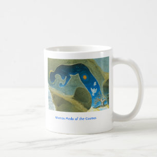 Frau gemacht vom Kosmos/von der Tasse