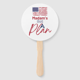 Frau Got einen Plan der amerikanischen Flagge Fächer