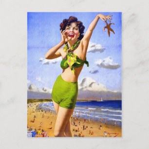 Frau im Badeanzug am Strand Postkarte