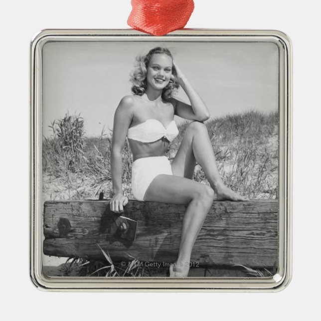 Frau im Bikini Silbernes Ornament (Vorne)