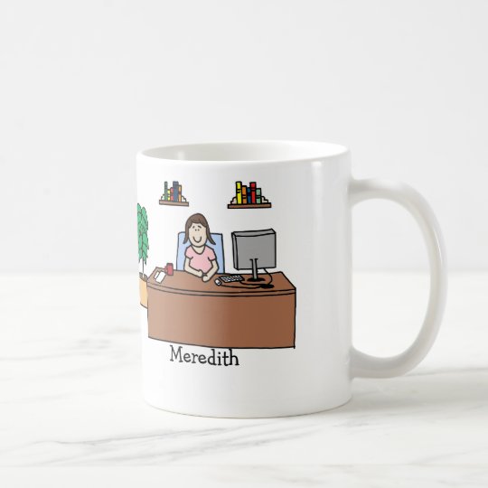 Frau im Büro Kaffeetasse