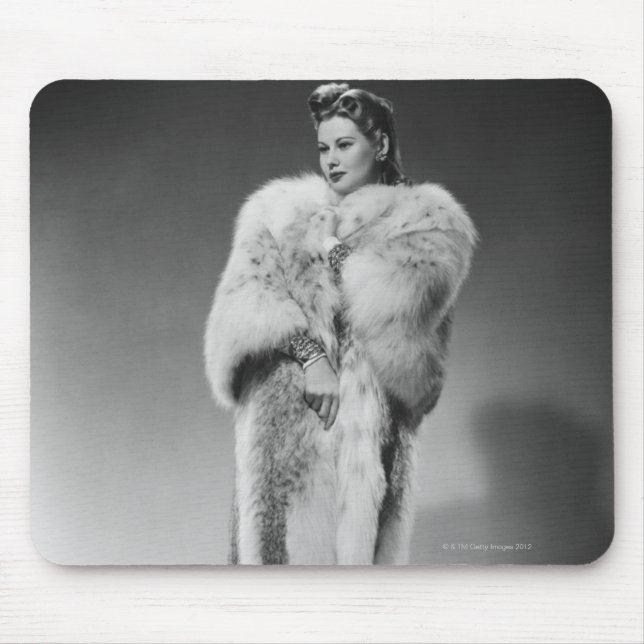 Frau in Abends-Kleid 2 Mousepad (Vorne)