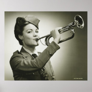 Frau in der Soldat-Uniform Poster