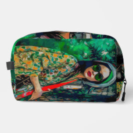 Frau in grüner Sonnenbrille Waschbeutel