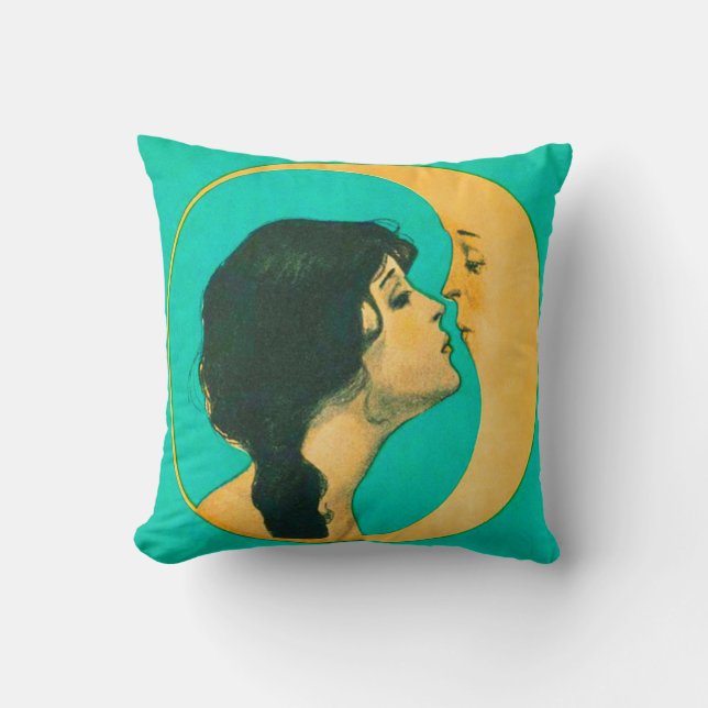 Frau küsst den Mond Kissen (Vorderseite)