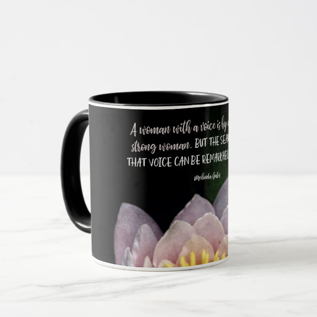 Frau mit einer Stimme Tasse (Vorderseite Links)