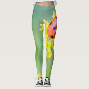 Frau oben leggings