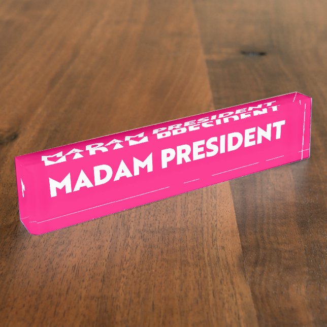 Frau Präsidentin! Moderne, mutige Typografie in he Namensplakette (Seite)